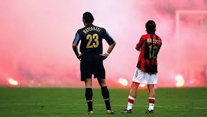 Milan berpeluang rebut kembali puncak klasemen liga italia kalau menang lawan inter milan. 5 Greatest Derby Della Madonnina Encounters Between Ac Milan And Inter Milan Ht Media