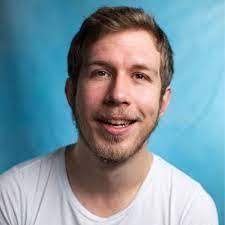 Rebecca Dowding's Instagram, Twitter & Facebook