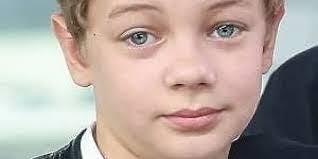 Cleo Stubbs's Instagram, Twitter & Facebook