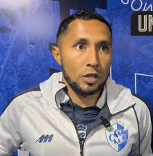 CSC🔵🔵🔵🔵 LO QUE NO SE VIO ANOCHE. Minuto 96. Steven Madrigal árbitro  central de muy buena labor pita el final del partido. Sporting derrota 1