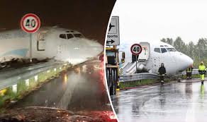 Captain paul phillips, 47, a married. Hungarian Airways Flight Qy7332 Crashes Off Runway In Italy Ryanair Flights Cancelled World News Express Co Uk