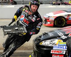 After listening the voice of engine you can imagine what parts the rebuilding cost increase as you have to pay a good money to mechanics to build the car parts and make possible changes to bring the car back on track. Nascar Pit Crew Members Salaries 2018 Revealed