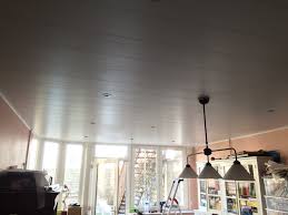 Si vous ne l'avez jamais fait, il vaut mieux alors prendre contact avec un artisan. Pose D Un Faux Plafond En Lambris Yannick Girkes Menuiserie Facebook