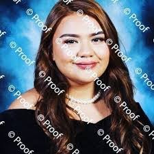 Diana Villagomez's Instagram, Twitter & Facebook