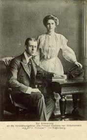 If prince andrew is the closeted one it explains volumes. Prinz Andreas Von Griechenland Und Prinzessin Alice Von Battenberg Royal Family England Greek Royal Family Princess Alice Of Battenberg