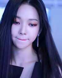 210612 Karina HD Photos — [BE ORIGINAL] aespa(에스파) 'Next Level' (Behind) ⓒ  @aespa.karinaa #KARINA #카리나 #YooJimin #유지민 #aespa #æspa #에스파