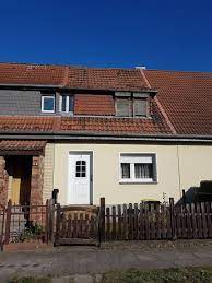 One of them was in pieces and had a ceiling that looked like it burned down not that long ago. Haus Zum Verkauf Kiefernweg 3 16515 Oranienburg Oberhavel Kreis Mapio Net
