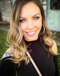 Megan Chestnut's Instagram, Twitter & Facebook