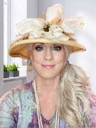 Ashley Straw's Instagram, Twitter & Facebook