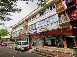 Use of the information on this page is intended for malaysian citizens and malaysian residents only and all contents on this website are governed by malaysian law and is subject to the disclaimer which can be read on the disclaimer page. 3 Storey Shop In Jalan Besar Susur Seri Kembangan Jalan Besar Susur Seri Kembangan Serdang Seri Kembangan Selangor 1200 Sqft Commercial Properties For Rent By Candy Soon Rm 4 000 Mo 29714875