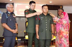 Majlis Pemakaian Pangkat Pegawai Kadet Tentera Darat