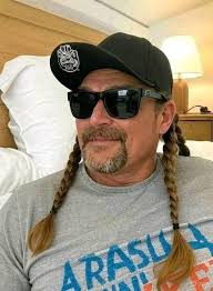 Do fans genuinely enjoy Kid Rock's music?