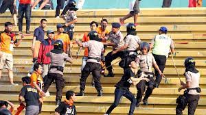 You are on page where you can compare teams persib bandung vs persija jakarta before start the match. Inilah Kronologi Kisruh Di Sleman Bola Liputan6 Com