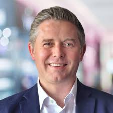 Justin Delfino's Instagram, Twitter & Facebook