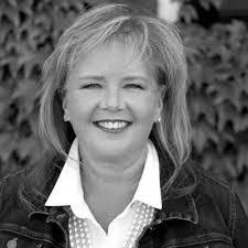 Bridget Houser's Instagram, Twitter & Facebook