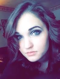 Casandra Sanders's Instagram, Twitter & Facebook