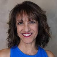 Roxanne Hager's Instagram, Twitter & Facebook