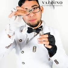 Christi Barnes's Instagram, Twitter & Facebook