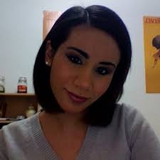 Caroline Alvarez (@alvacd)