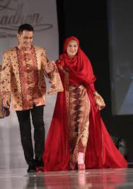 15 inspirasi model baju lebaran dian pelangi terbaru 2019 desain 15 inspirasi model baju lebaran dian pelangi terbaru 2019 desain 15 inspirasi model baju 0815 1855 255 Sarimbit Dian Pelangi Www Gamischic Com