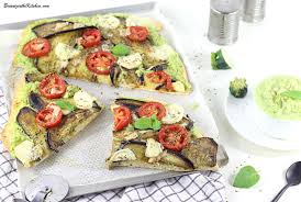 Je suppose qu'elles s'adapteront également aux vegans en remplaçant certains ingrédients comme le beurre. Pizza Vegetarienne Pesto De Courgettes Aubergines Grillees Et Tomates Brian Iz In The Kitchen