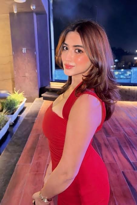Karachi Escorts 8