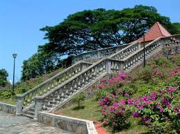 The park, located at telok blangah green, in bukit merah, is elevated. Southern Ridges Traveller With An Asterisk