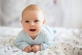 Ab wann sollte baby den kopf halten kenntnisstand bewerbung an. Ab Wann Konnen Babys Ihr Kopfchen Halten Babyartikel De