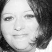 Dana Gulledge's Instagram, Twitter & Facebook