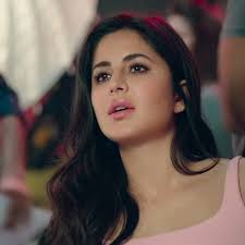 Double Tap For Her Face Follow Mysalmankhan Ig For More Updates Katrinakaif Katrinaka Katrina Kaif Photo Katrina Kaif Beauty Girl