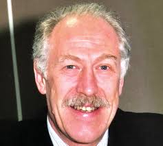 Gordon Thomas McInnes