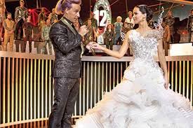 2012 | 13+ | 2h 16m | dramas. Sinopsis Film The Hunger Games Catching Fire Dilema Jennifer Lawrence Menggelar Olimpiade Perdamaian