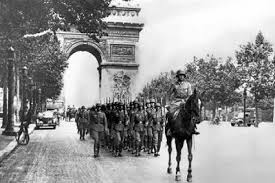 Em 23 de agosto — portanto nove dias antes — os chanceleres ribbentrop e molotov (da. Linha Do Tempo Da Segunda Guerra Mundial 3i2 Sutori