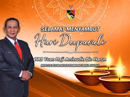 The menteri besar of negeri sembilan or first minister of negeri sembilan or chief minister of negeri sembilan is the head of government in the malaysian state of negeri sembilan. 6 November 2018 Selamat Menyambut Hari Yab Menteri Besar Negeri Sembilan Facebook