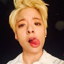 These Iconic Korean Pop Stars Will Inspire Your Next Makeover Amber Liu Korean Pop Stars Korean Pop