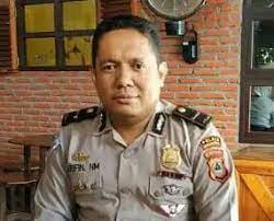 Namun cara yang paling gampang adalah menggunakan aplikasi samsat. Oknum Diduga Pegawai Samsat Tipu Wajib Pajak Kanit Regident Ipda Arifin Katakan Itu Bukan Pegawai Samsat Bulukumba Metro Online