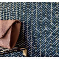 Papier peint bleu canard pour remplir les murs de votre maison ou de votre entreprise avec cette belle couleur et toutes ses nuances. Papier Peint Intisse Scarlett Mistinguette Bleu Canard Or Caselio Papier Peint Art Deco Papier Peint Intisse Fond D Or