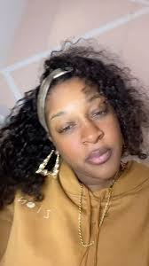 O baby These lash adhesive pens that double as an eyeliner are sooo 💣 bomb  @iam.roylt