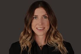 Michelle Curran's Instagram, Twitter & Facebook