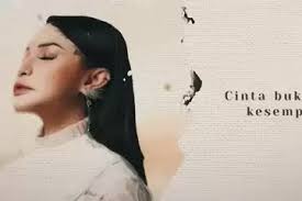 Lirik dan Chord Gitar 'Khanti' Milik Penyanyi Rossa