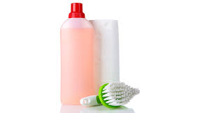 Dans le commerce, l'eau de javel est souvent conditionnée en bidon d'1.5 l concentrée à 2.6% ou à 3.6% en chlore actif, dans un emballage en pvc ou. Le Melange Eau Et Eau De Javel 1 10 Sante Et Hygiene Enfants Educatout