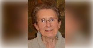 Rosalie Bauer's Instagram, Twitter & Facebook