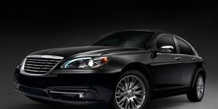The problems experienced by owners of the 2011 chrysler 200 during the first 90 days of ownership. 2011 Chrysler 200 Photos And Info Chrysler 200 News 8211 Car And Driver