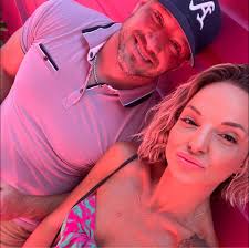 Where can I find places to do karaoke in Fort Smith?