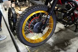 CT125ハンターカブホイール前後 チューブレス化加工