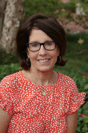 Beth Ramage's Instagram, Twitter & Facebook