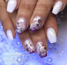 Wenn sie sich nicht nur für muster entscheiden können, gibt es keine andere möglichkeit, als sie alle zu verwenden! Dezember 2019 Nailart Co