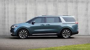 The kia carnival is a minivan manufactured by kia, introduced in january 1998, now in its fourth generation and marketed globally under various nameplates — prominently as the kia sedona. Kia Carnival 2021 Preis Datenblatt Technische Daten