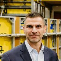 8800+ "Falke" profiles