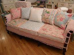The official shabby chic™ instagram, founded by rachel ashwell for home decor inspiration. Shabby Chic Slipcovered Sofa Vintage Chenille And Roses Fabrics Shabby Chic Style Wohnbereich New York Von Donna Thomas Vintage Chic Furniture Houzz